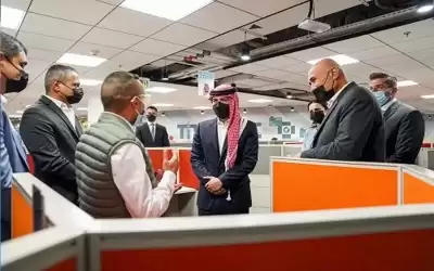 ولي العهد يفتتح مكتب لشركة أمازون