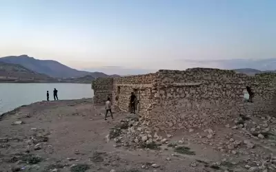 قرية غارقة منذ عقود تحت المياه