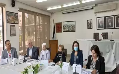 منتدى الرواد يكرم الدكتورة إنعام خلف