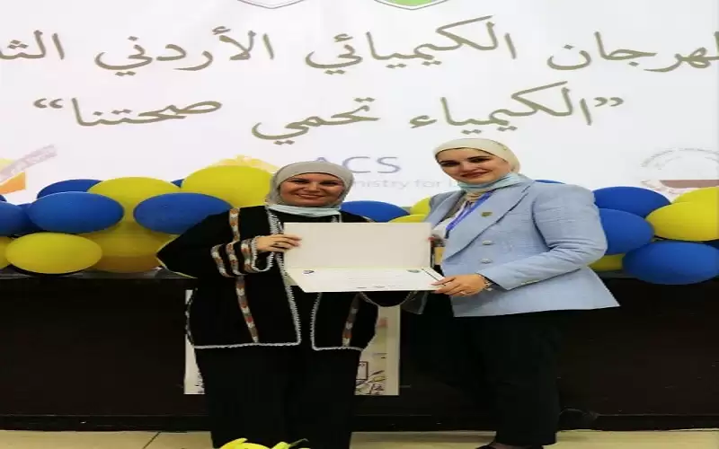 كلية الآداب والعلوم في عمان الأهلية