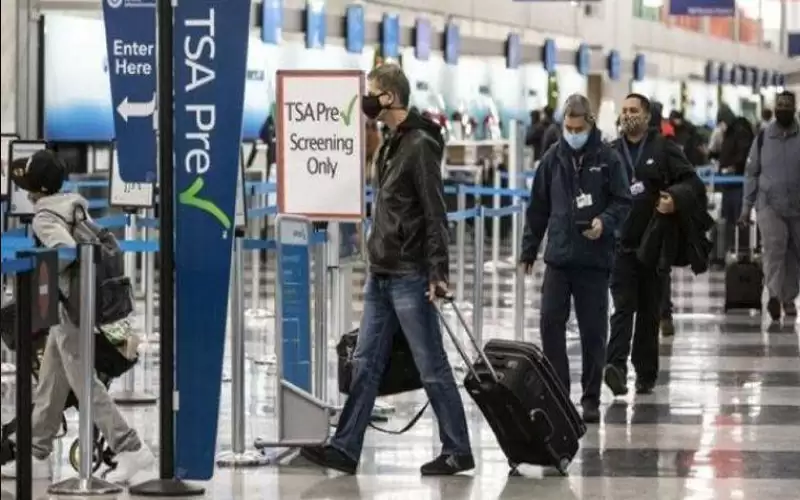 أمريكا تعيد فتح حدودها بعد 20