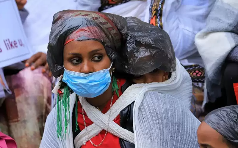 كندا تقرر إجلاء جزء من موظفي