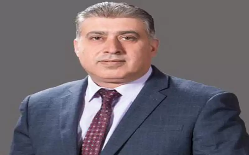 عميد كلية الملك طلال لتكنولوجيا الأعمال