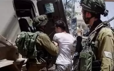 الاحتلال يعتقل ثلاثة أسرى محررين من