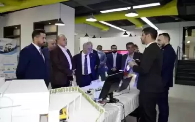 الحوراني يفتتح معرض المشاريع الابتكارية في