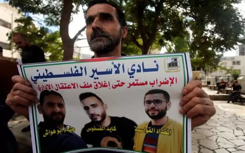 بعد اضراب 113 يوما أسير فلسطيني