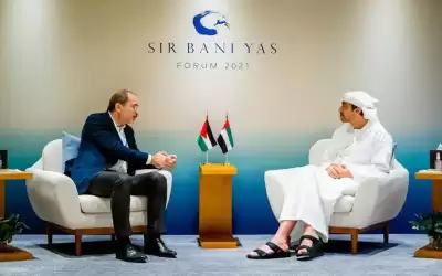 وزير الخارجية يجري محادثات مع نظيره