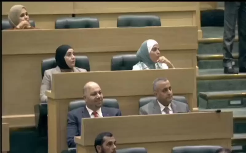 الرياطي والحياري ينسحبان من منافسة الرئاسة..