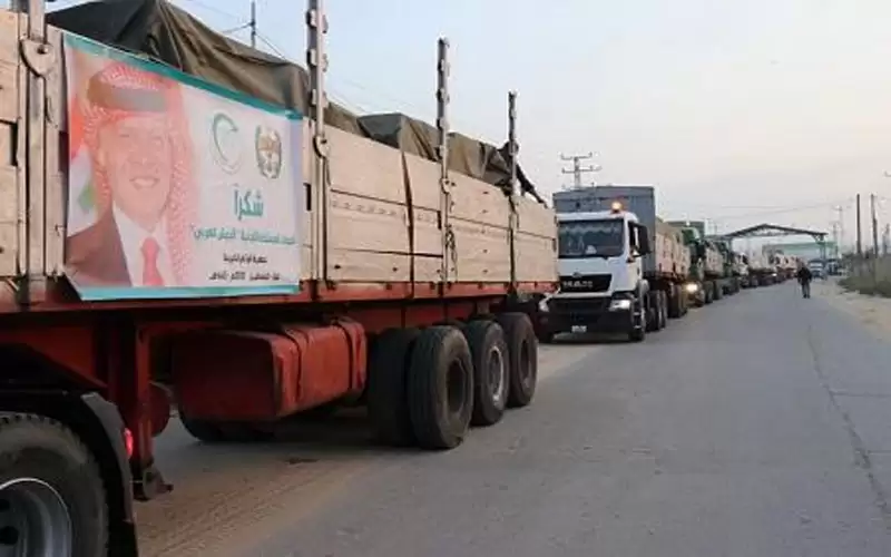 وصول قافلة مساعدات أردنية إلى غزة
