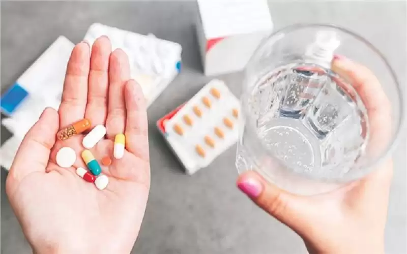 مهم لمصابي كورونا.. متى وكيف نتناول