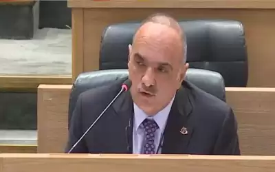 الخصاونة: لا نقبل وصف الحكومة بأنها