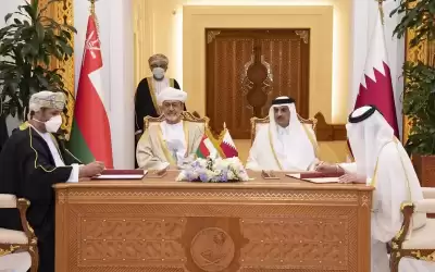 قطر وعمان توقعان 6 اتفاقات تعاون