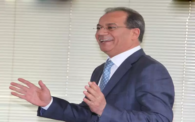 الناطق باسم الحكومة.. نفي فتوقيع فإعلان