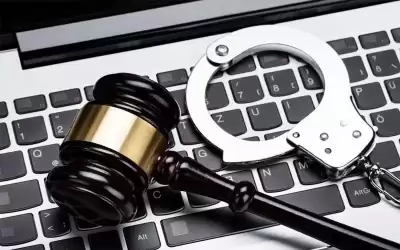 قانون الجرائم الإلكترونية.. مساواة غير مفهومة