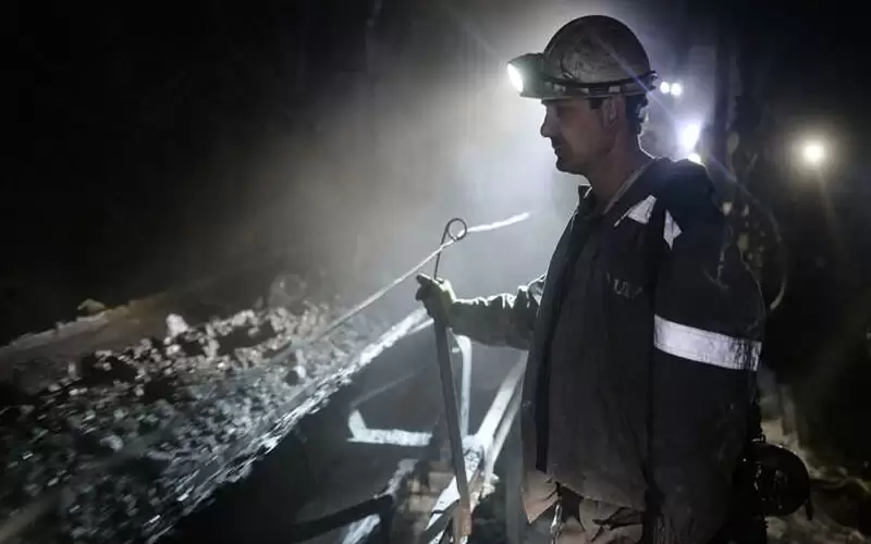 وفاة 9 أشخاص بحريق في منجم