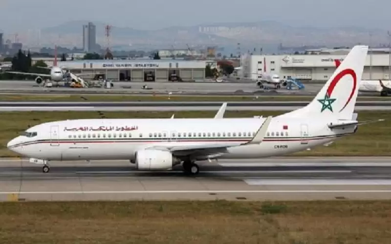 المغرب يعلق الرحلات الجوية المباشرة إلى