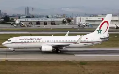 المغرب يعلق الرحلات الجوية المباشرة إلى