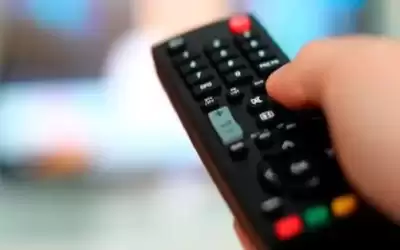 مع من ريموت البلد؟