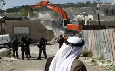 الاحتلال يهدم منزلا في سلوان جنوب