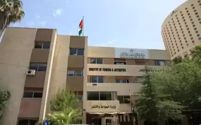 السياحة: مخالفات أوامر الدفاع والاشتراطات الصحية