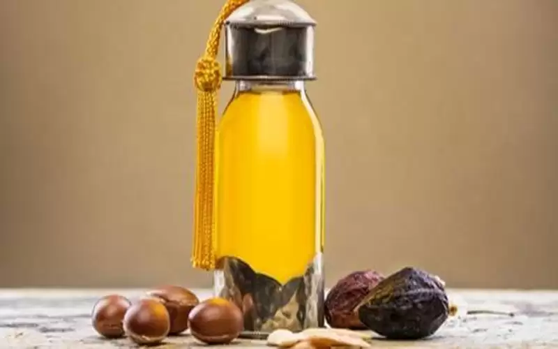 ما لا تعرفيه عن فوائد زيت