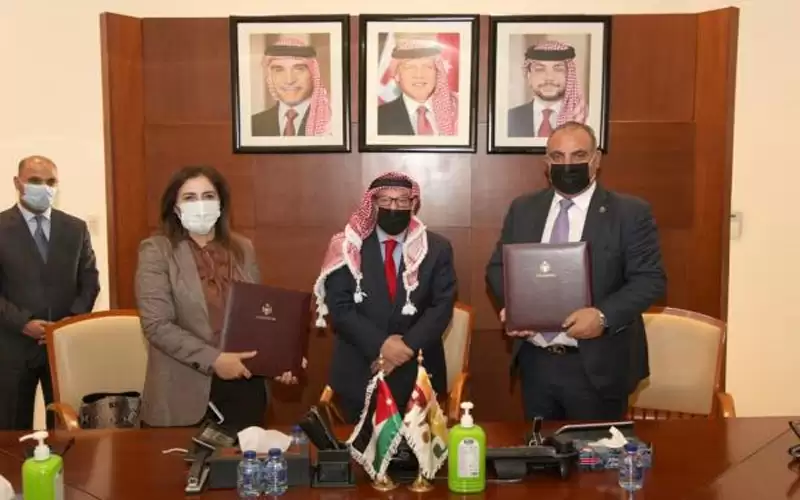 وزير الأشغال: التشاركية والتعاون مع امانة