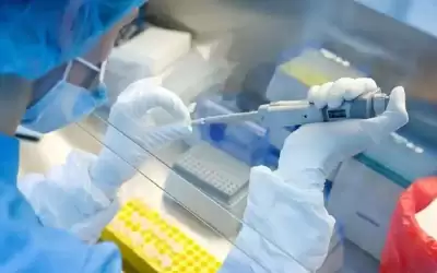 الصين تبدأ بتطوير لقاح مضاد لمتحور