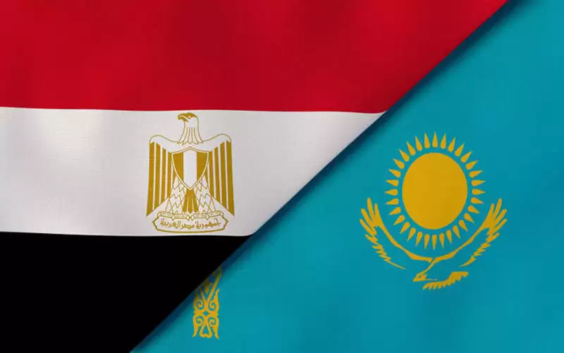 كازاخستان تعلق الطيران مع مصر