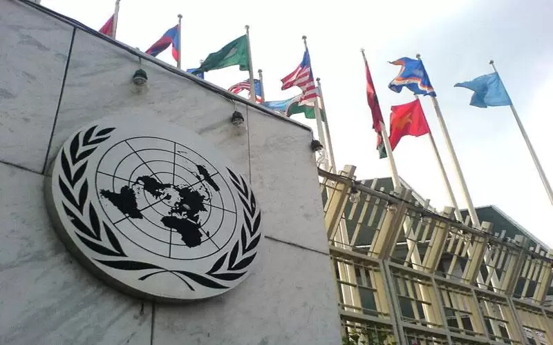 الشرطة تطوق شارعا قرب مقر الأمم