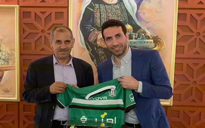 الوحدات يتضامن مع ابو تريكة