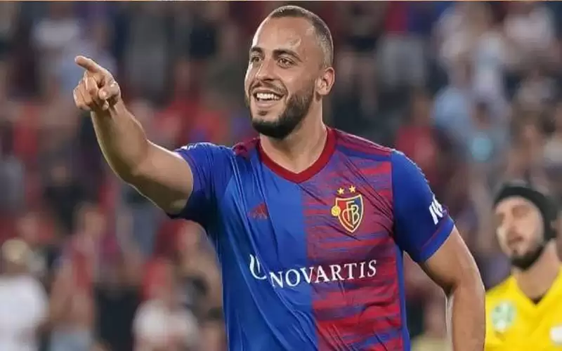 نيوكاسل يزاحم برشلونة على آرثر كابرال