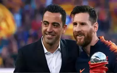 تشافي: ميسي يستحق الفوز بالكرة الذهبية