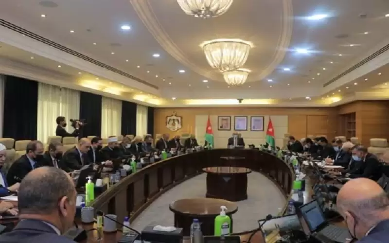 تمديد اعفاء مواطنين وأنشطة اقتصادية في