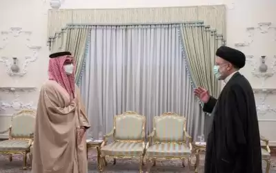 طحنون بن زايد في طهران ويلتقي