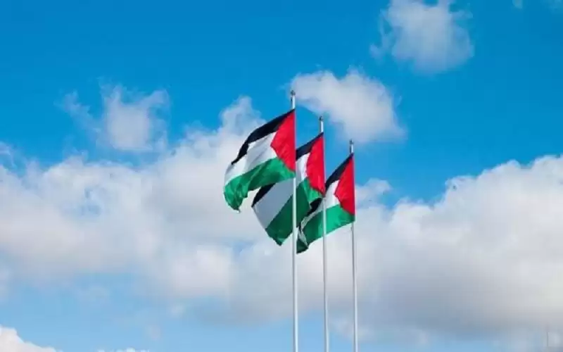 الحكومة الفلسطينية تخفض رواتب موظفيها 25%