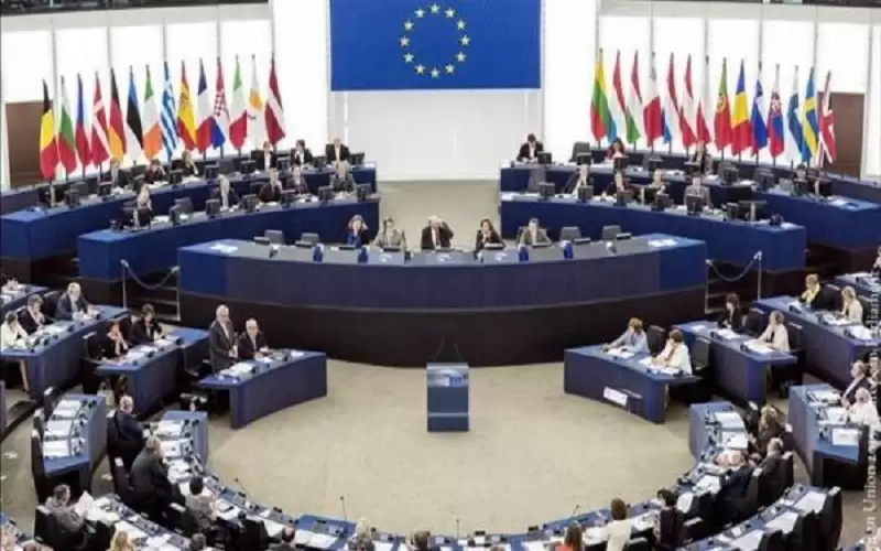 370 برلمانيا أوروبيا يدعون لإنهاء الفصل