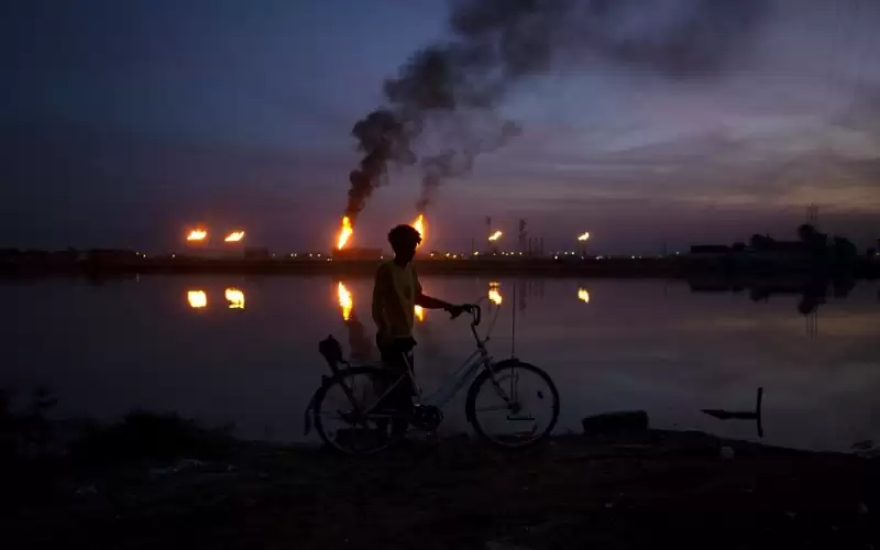 العراق يجري محادثات مع السعودية بهدف