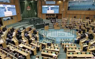 البرلمان يناقش إجابات الحكومة على 15