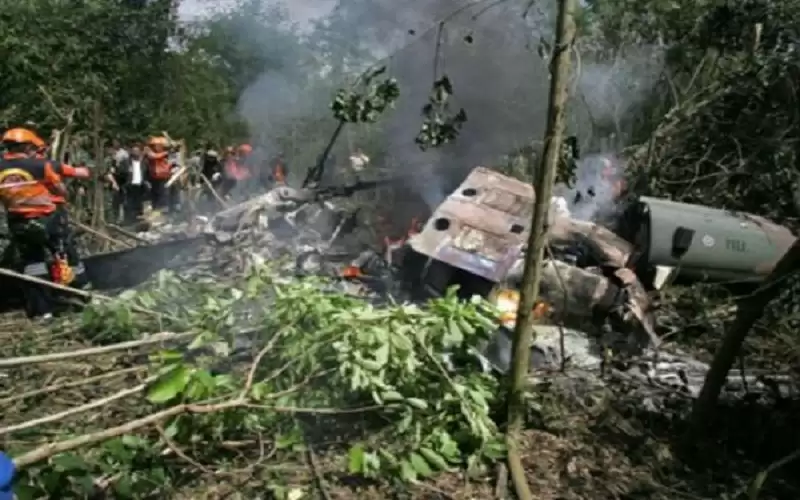 مصرع طاقم مروحية عسكرية أثناء مهمة