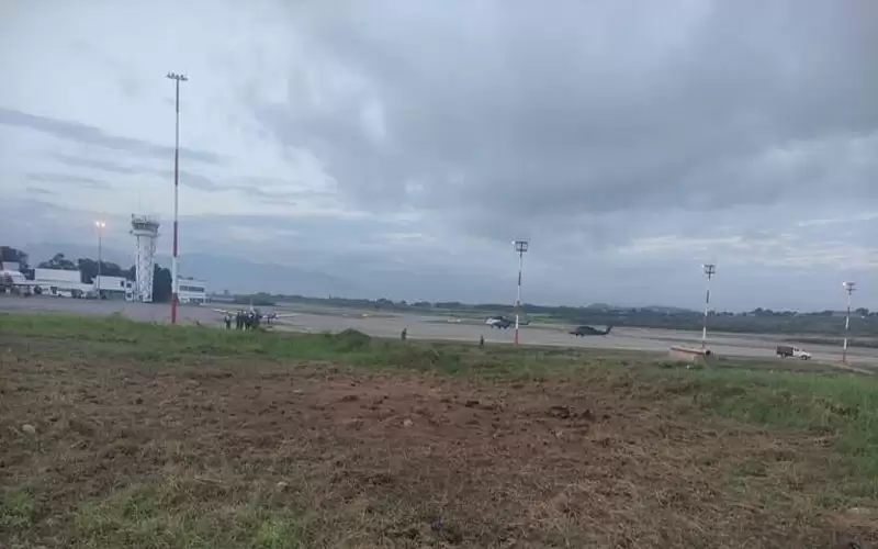 انفجاران يهزان مطارا بكولومبيا