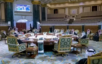 بيان ختامي للقمة الخليجية يشير لتكثيف