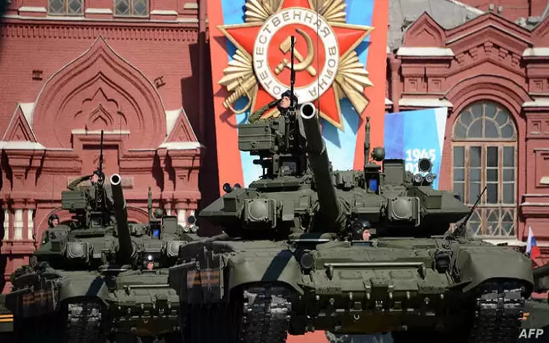 روسيا تهدد بنشر أسلحة نووية محظورة