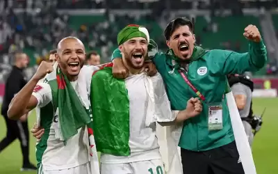 الجزائر لنهائي كأس العرب