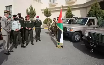 الجيش يتسلم آليات من فرنسا
