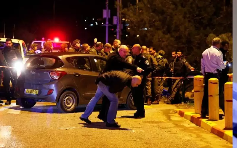 إصابة 3 مستوطنين بإطلاق نار قرب