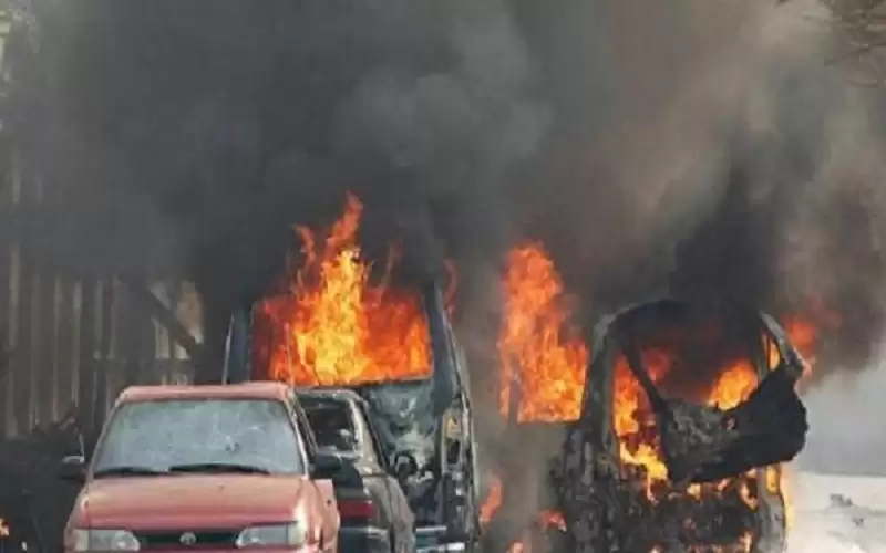 قتيل و3 جرحى جراء انفجار سيارة