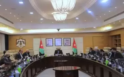مصدر ينفي استقالة وزير من حكومة