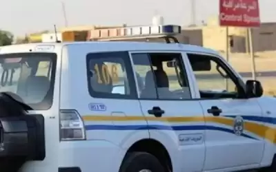 ضبط مركبة شحن تقل 24 شخصا