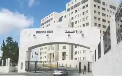 الصحة: نقل مواعيد تطعيم داخل السيارات