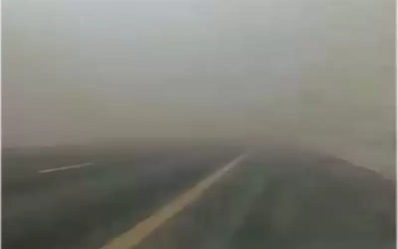 الأمن يحذر: 10 امتار مدى الرؤية